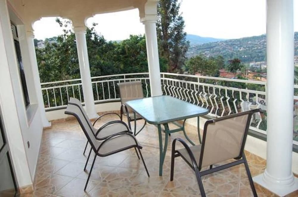 Executive suite 2