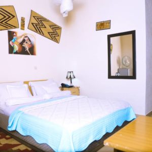 Step Town Hotel's Room Photograph 4